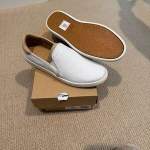UGG White Casual Sneakers